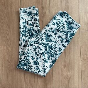 Marika Balance Collection Teal Patterned Cropped Leggings